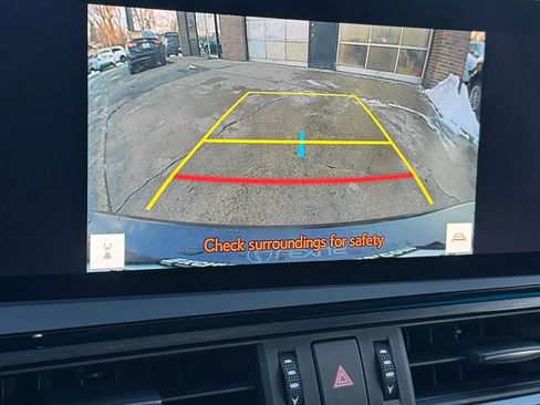 Used 2024 Lexus ES 300h F Sport image 23