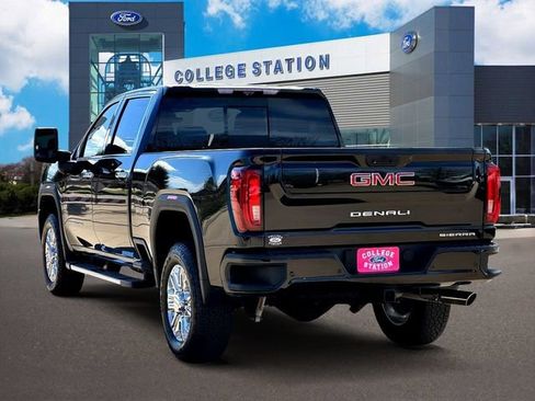 Used 2022 GMC Sierra 2500 Denali w/ Denali Ultimate Package image 3