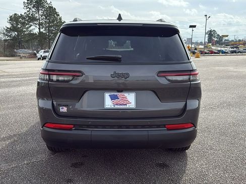 New 2025 Jeep Grand Cherokee L Limited w/ Trailer Tow Package image 7