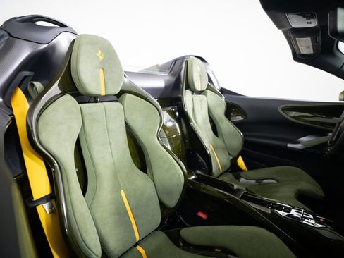 Used 2025 Ferrari SF90 Spider image 37