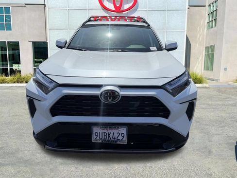 Used 2025 Toyota RAV4 SE w/ Convenience Package AWD/4WD image 3