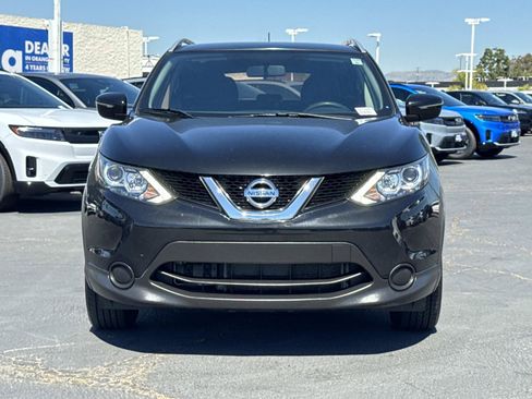 Used 2017 Nissan Rogue Sport SV image 8