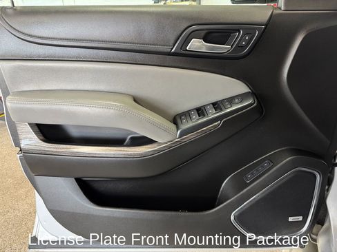 Used 2019 Chevrolet Suburban LT w/ LT Signature Package AWD/4WD image 9