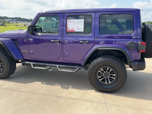 Used 2026 Jeep Wrangler Unlimited Rubicon AWD/4WD image 5