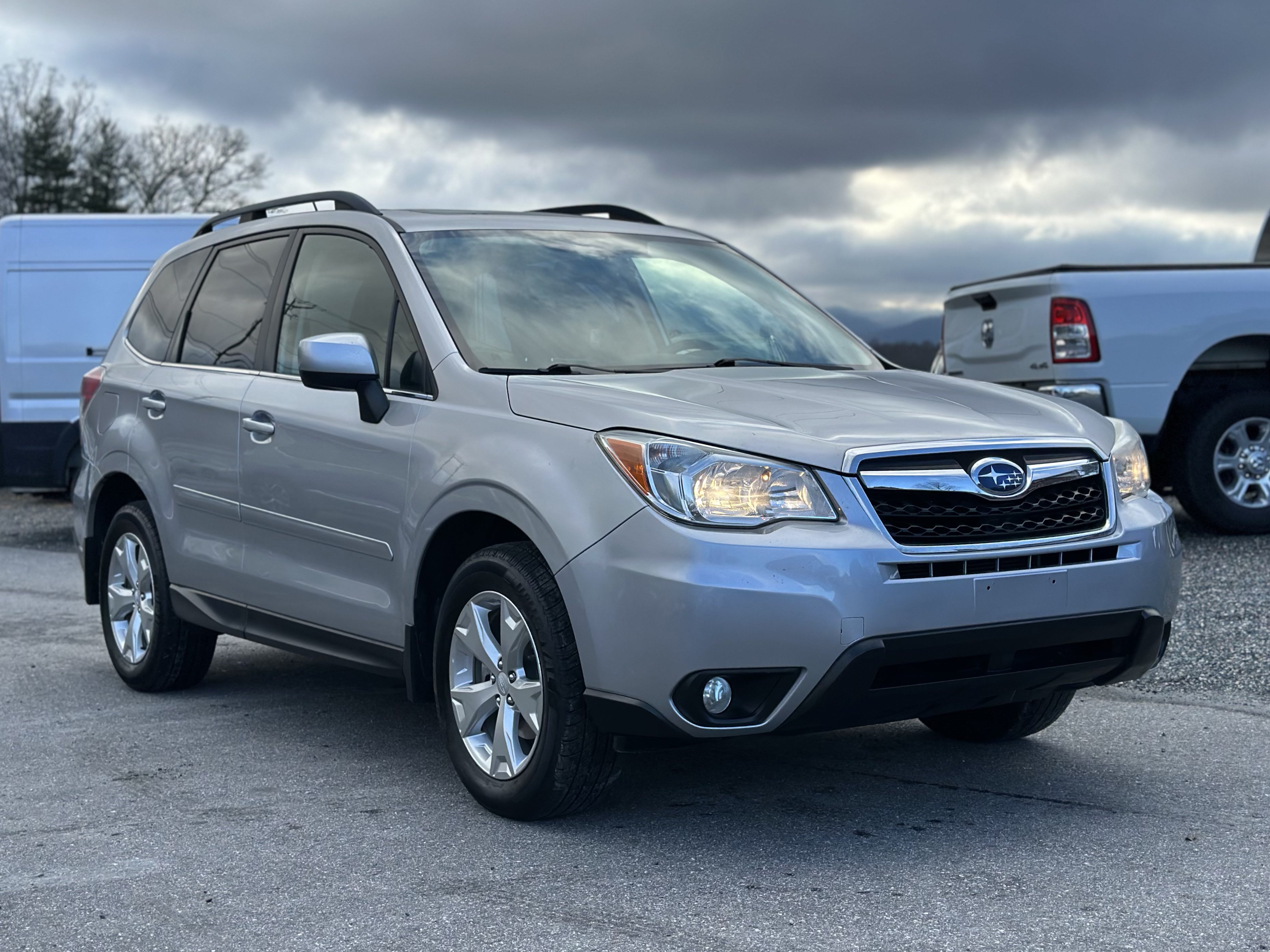 Used 2014 Subaru Forester 2.5i Limited AWD/4WD image 1