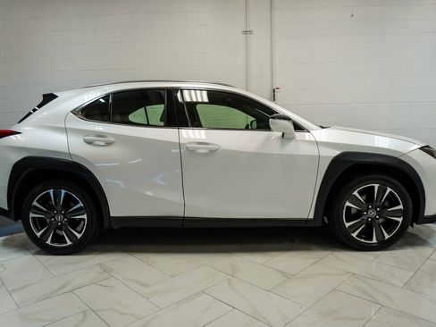 Used 2020 Lexus UX 200 image 32