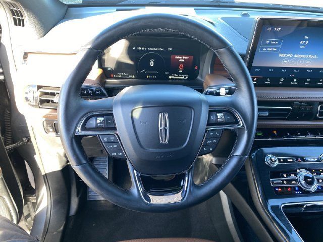 Used 2023 Lincoln Nautilus Reserve w/ Monochromatic Package AWD/4WD image 32