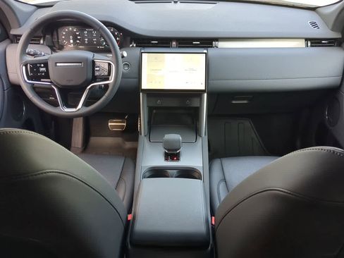 Certified 2025 Land Rover Discovery Sport Dynamic SE image 15