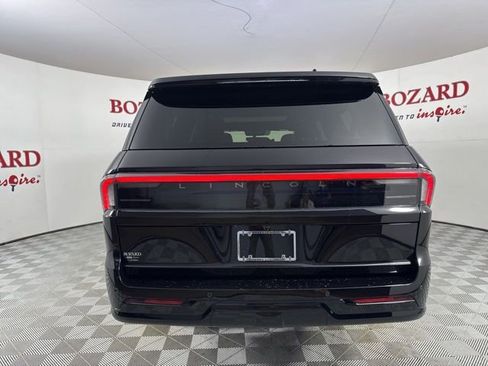 New 2025 Lincoln Navigator L Reserve w/ Jet Appearance Package image 6