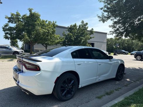 Used 2023 Dodge Charger SXT w/ Blacktop Package AWD/4WD image 5