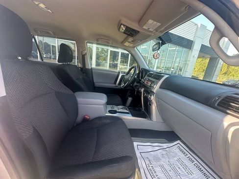 Used 2013 Toyota 4Runner SR5 image 12
