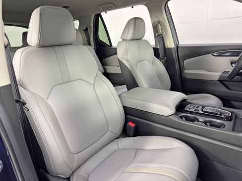 Used 2025 Honda Pilot EX-L image 35