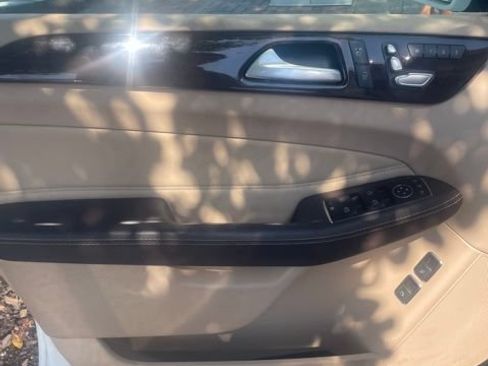 Used 2017 Mercedes-Benz GLS 450 4MATIC image 8