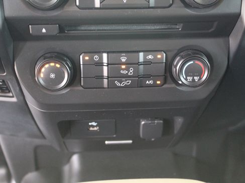 Used 2018 Ford F150 XL w/ Equipment Group 101A Mid AWD/4WD image 36