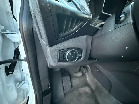 Used 2016 Ford Transit Connect XL FWD image 22