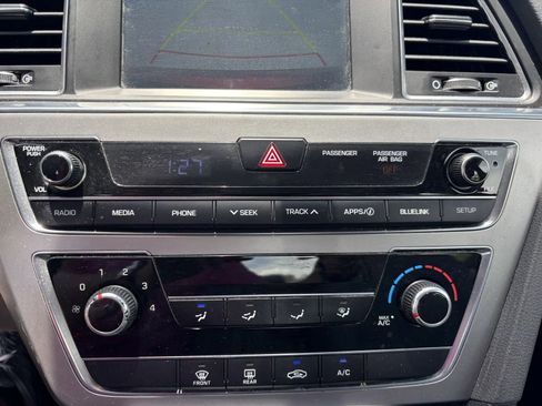 Used 2016 Hyundai Sonata SE FWD image 19