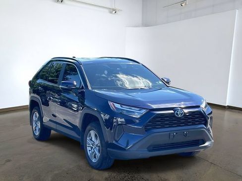 Used 2024 Toyota RAV4 XLE w/ Weather Package AWD/4WD image 4