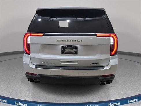 Used 2025 GMC Yukon XL Denali Ultimate image 7