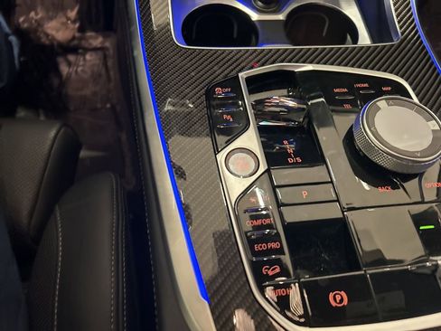 Used 2024 BMW X7 M60i w/ Executive Package image 7