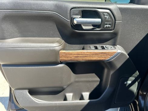 Used 2019 Chevrolet Silverado 1500 High Country AWD/4WD image 17