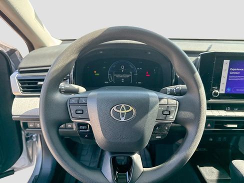 Used 2025 Toyota Camry LE w/ Convenience Package FWD image 13