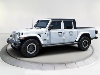 Used 2023 Jeep Gladiator Sport AWD/4WD video 1