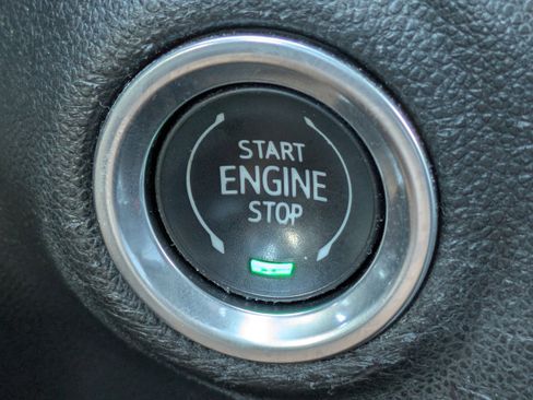 Certified 2021 GMC Sierra 2500 Denali w/ Denali Ultimate Package image 35