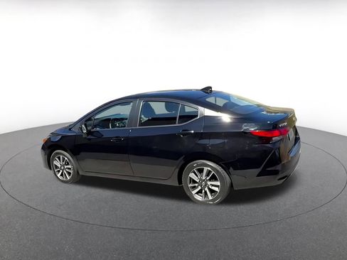 Used 2025 Nissan Versa SV FWD image 10