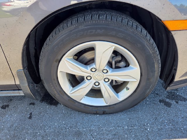 Used 2018 Honda Odyssey EX image 28
