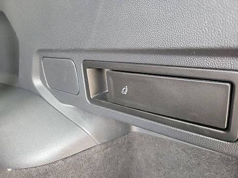 Used 2019 Volkswagen Tiguan SE w/ 3rd Row Seat Package AWD/4WD image 20