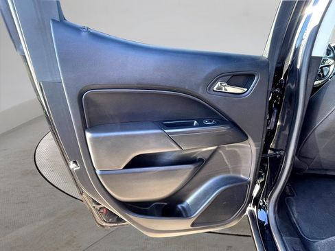 Used 2019 Chevrolet Colorado LT w/ LT Convenience Package image 28