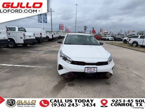 Used 2024 Kia Forte GT-Line w/ GT-Line Premium Package FWD image 3