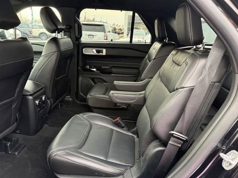 Used 2023 Ford Explorer ST w/ Equipment Group 401A image 8