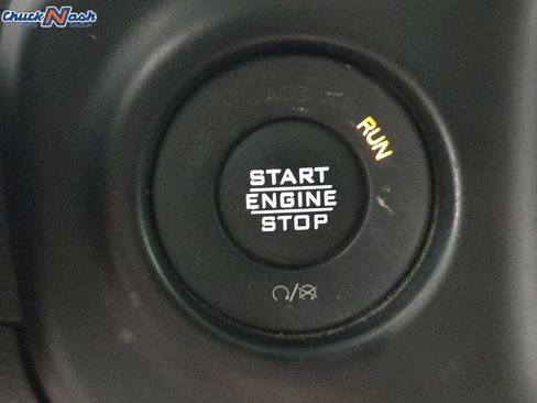 Used 2023 Jeep Gladiator Rubicon w/ LED Lighting Group AWD/4WD image 8