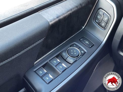 New 2026 Ford F250 Lariat w/ Black Appearance Package image 28