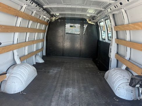 Used 2021 GMC Savana 2500 w/ Driver Convenience Package image 26