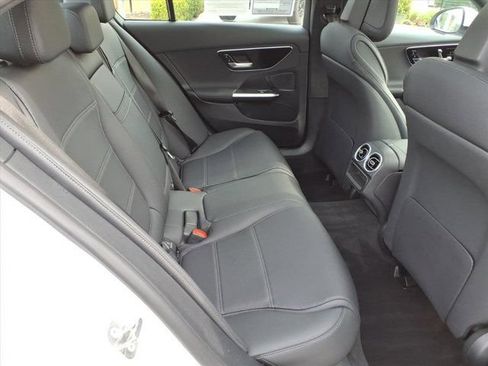 Used 2025 Mercedes-Benz C 300 4MATIC Sedan image 20