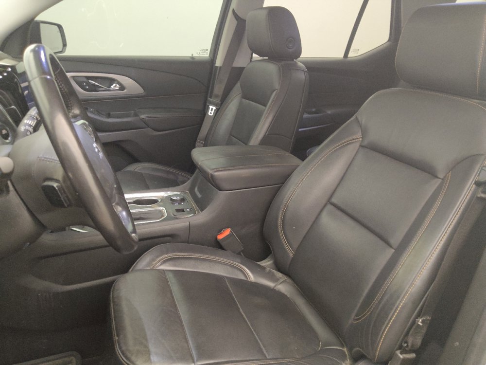 Used 2020 Chevrolet Traverse RS FWD image 17