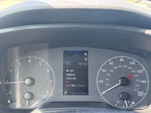 Used 2024 Toyota Corolla LE FWD image 7