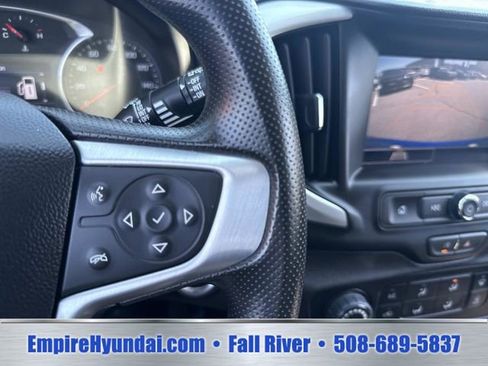 Used 2024 GMC Terrain SLE AWD/4WD image 28