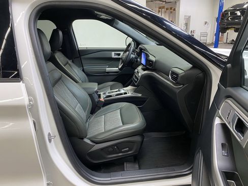 Used 2024 Ford Explorer Timberline w/ Timberline Technology Package image 18