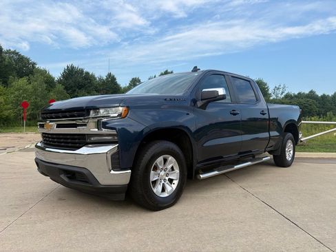 Used 2021 Chevrolet Silverado 1500 LT w/ Convenience Package II AWD/4WD image 1