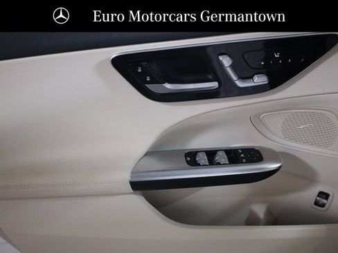 Used 2026 Mercedes-Benz C 300 4MATIC Sedan image 9