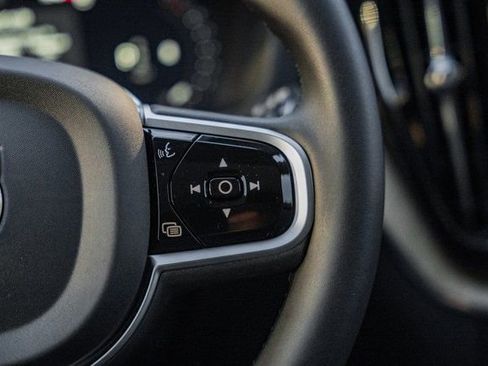 New 2026 Volvo XC60 B5 Ultra w/ Climate Package image 28