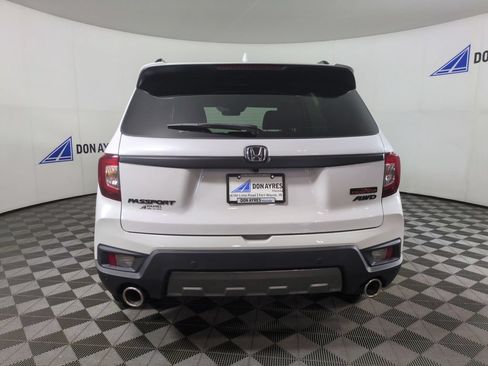 Certified 2023 Honda Passport TrailSport image 4