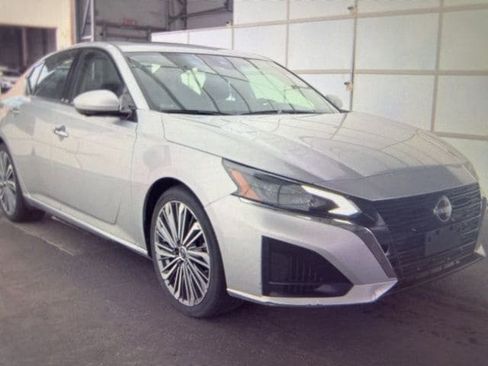 Certified 2023 Nissan Altima 2.5 SL image 8