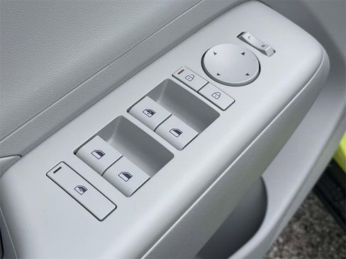 Certified 2024 Hyundai Kona SEL image 17