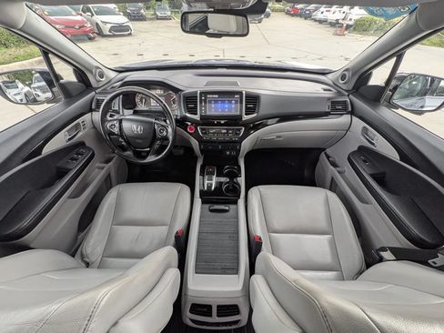 Used 2016 Honda Pilot Touring image 10