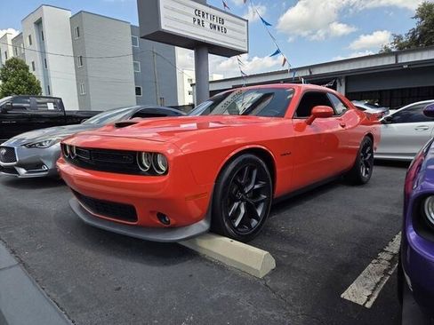 Used 2021 Dodge Challenger R/T w/ Driver Convenience Group RWD image 2