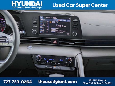 Used 2023 Hyundai Elantra SEL image 17